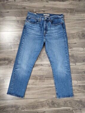 Levi's Women's Jeans Wedgie Straight Medium Blue Size 30 Button Fly W30 L26